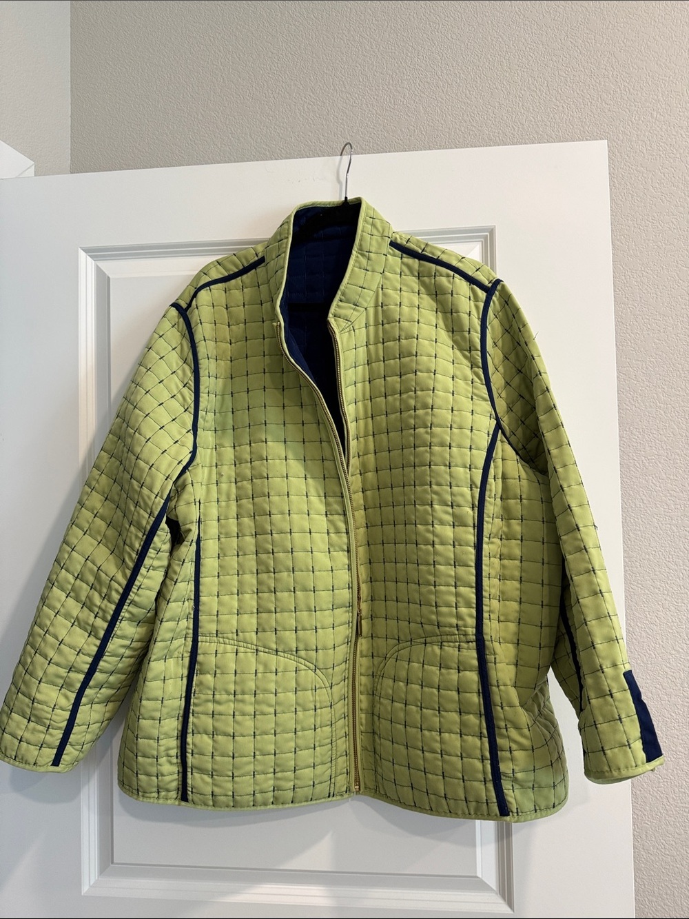 Susan Graver  reversible Quilted Lime Green Jacket with Navy Trim sz 3x
